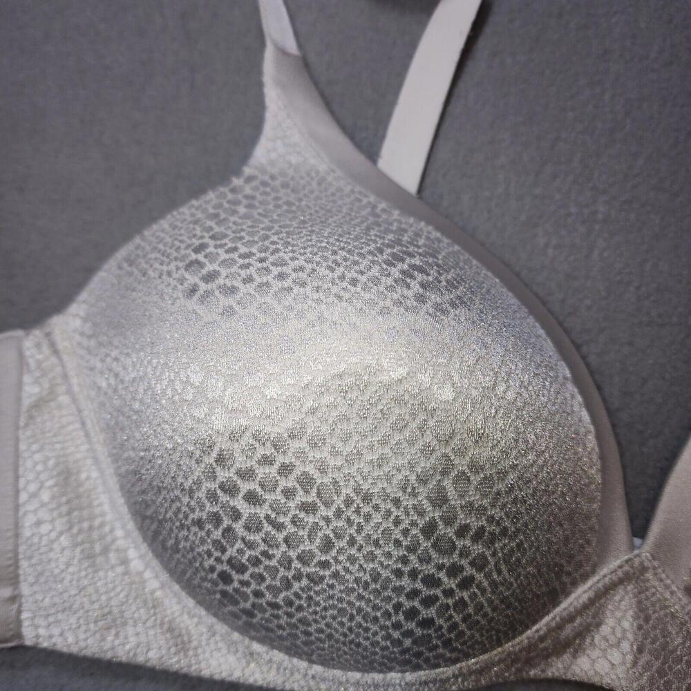 Warner's 40C 1375 White Bra Snakeskin Snake Skin Padded‎ Back to Smooth Wireless